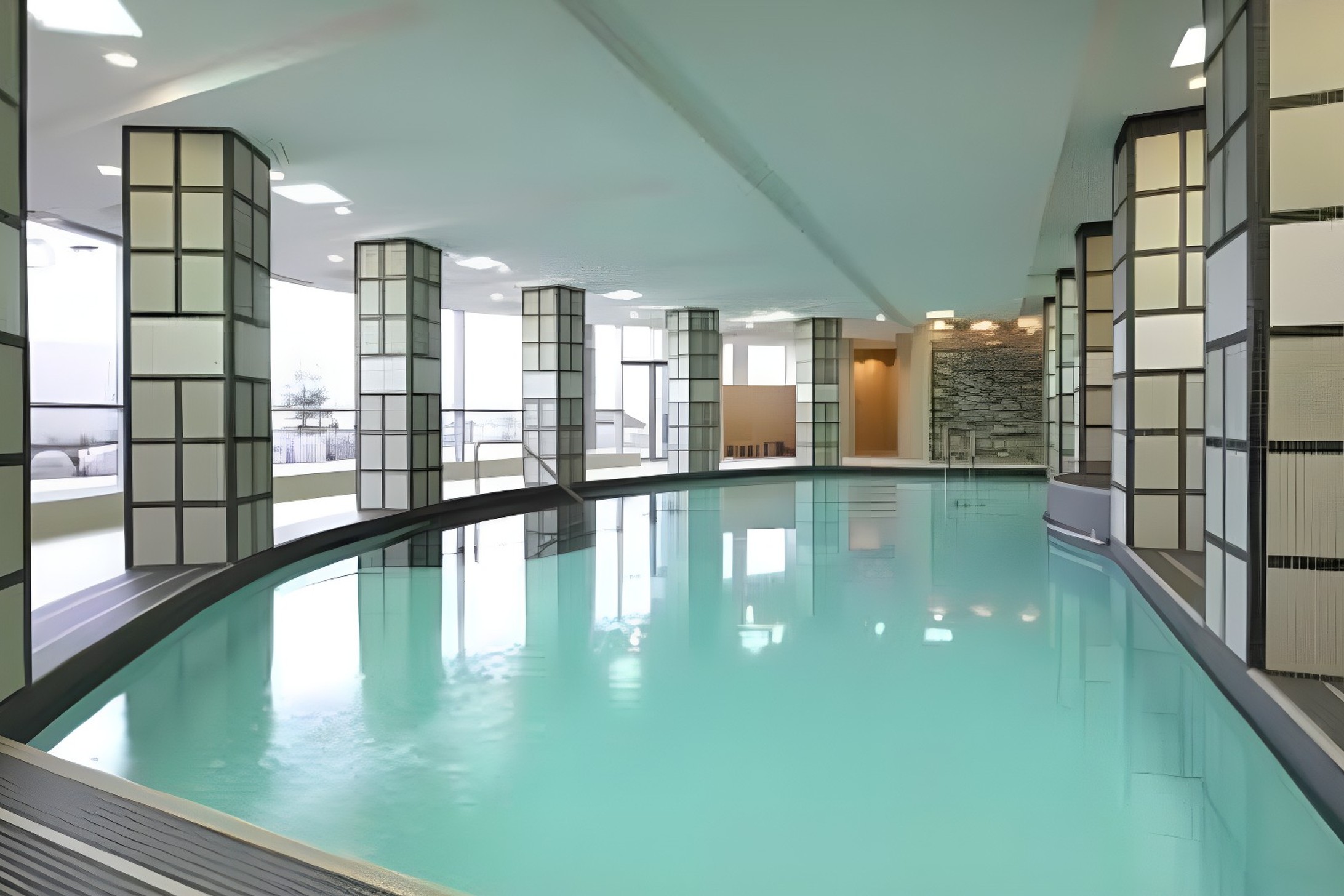 Indoor swimming pool
